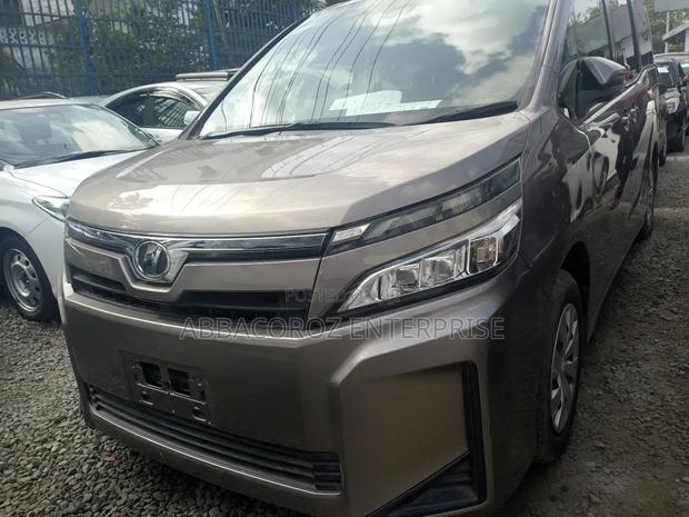 New Toyota Voxy 2018 Beige