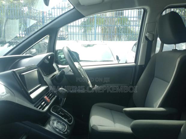New Toyota Voxy 2018 Beige