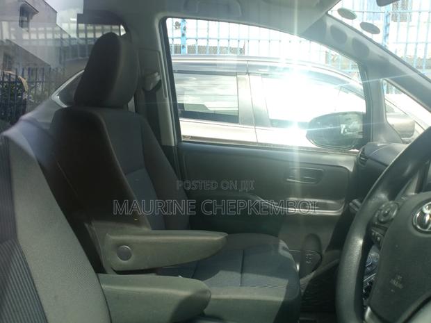 New Toyota Voxy 2018 Beige