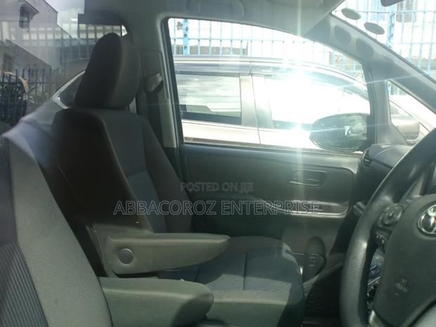 New Toyota Voxy 2018 Beige