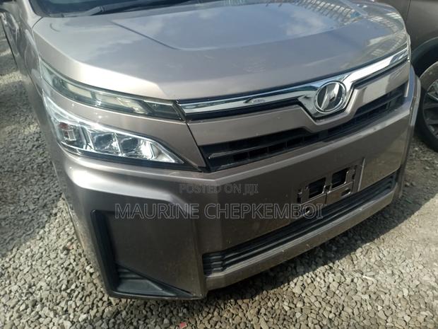 New Toyota Voxy 2018 Beige