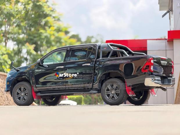 Toyota Hilux 2.4 Diesel 2020 Silver