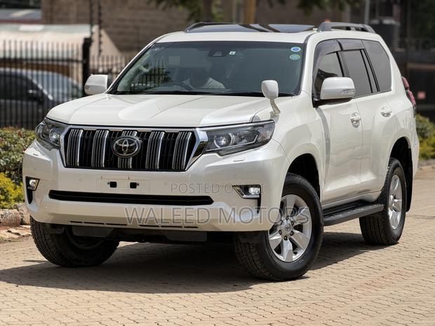 Toyota Land Cruiser Prado 2.7 2019 White