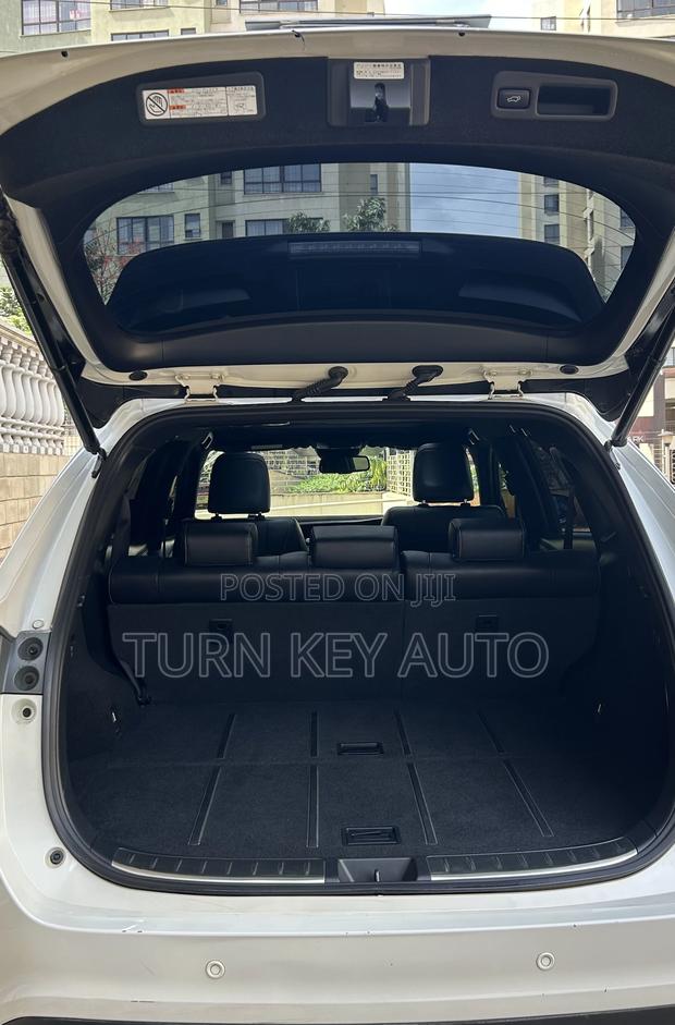Toyota Harrier 2.0 2014 White