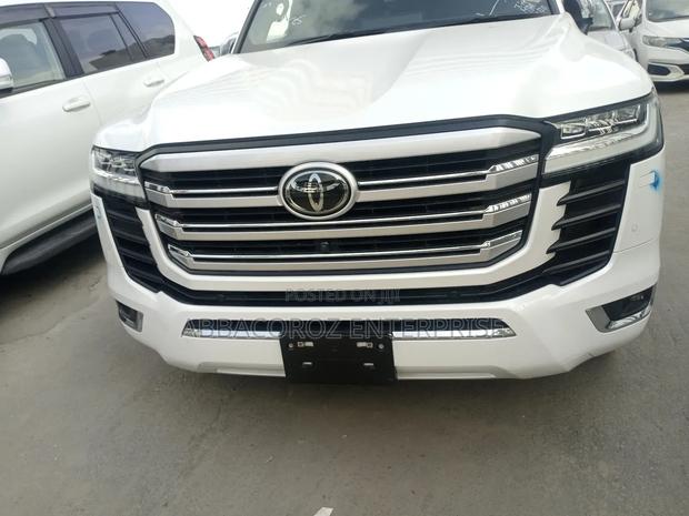 Toyota Land Cruiser Prado 2020 White
