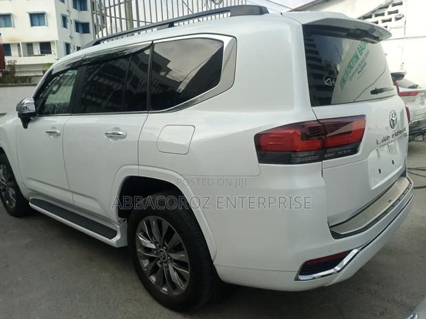 Toyota Land Cruiser Prado 2020 White