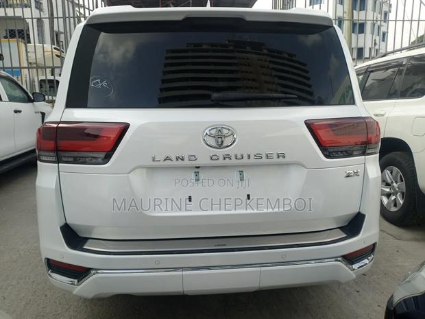 Toyota Land Cruiser Prado 2020 White