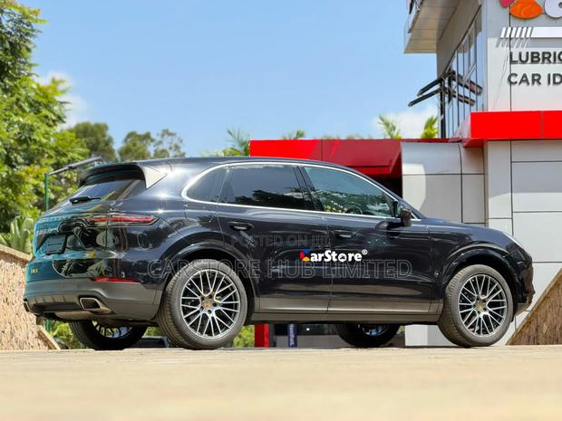 Porsche Cayenne Base AWD 2019 Blue