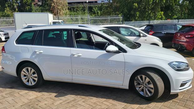 Volkswagen Golf 2018 White