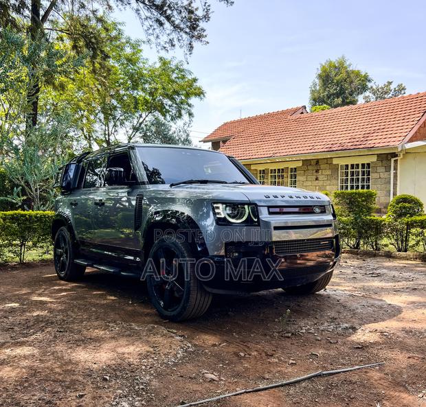 Land Rover Defender 2023 Silver