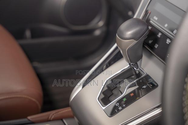 Toyota Harrier 2.0 2019 Black