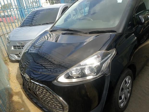 Toyota Sienta 1.5 AWD (6-seater) 2019 Gray