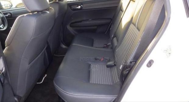 Toyota Corolla Fielder 2019 Pearl