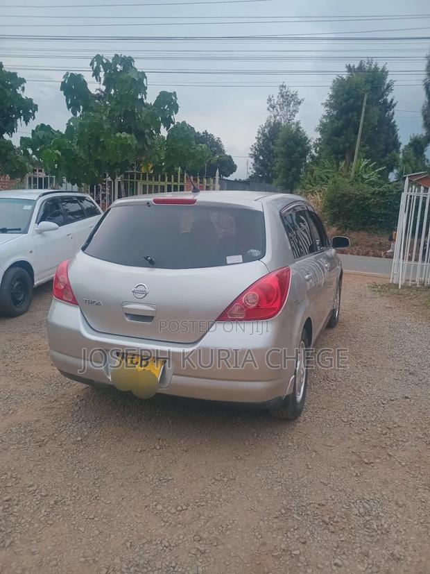 Nissan Tiida 2008 Silver