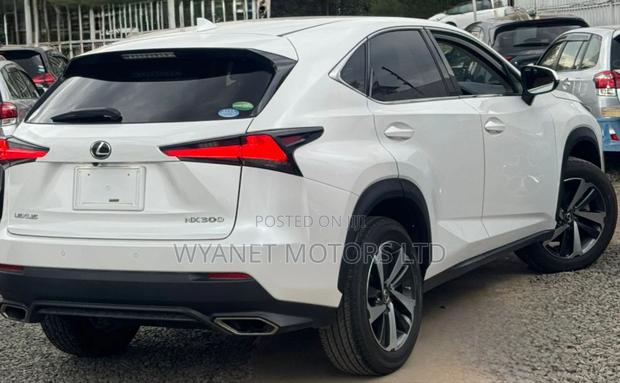 Lexus NX 300 FWD 2018 White