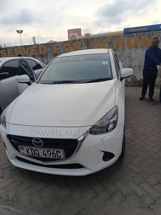 Mazda Demio 2017 White