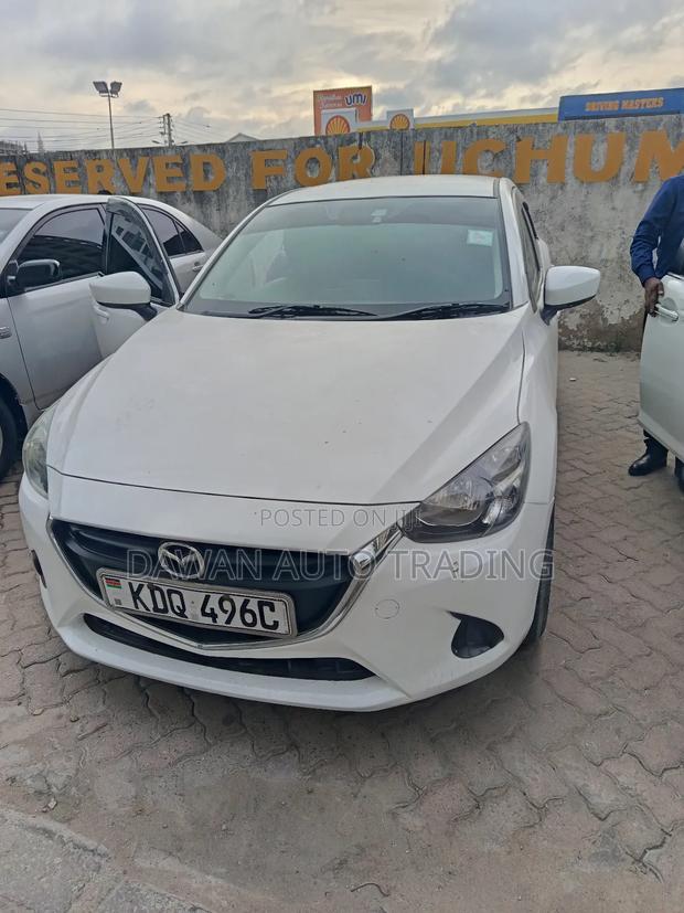 Mazda Demio 2017 White