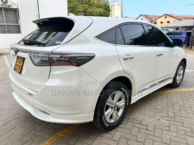 Toyota Harrier 2017 White