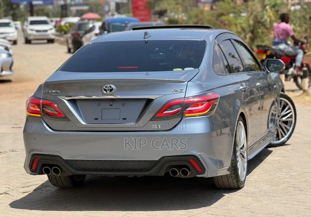 Toyota Crown 2019 Gray