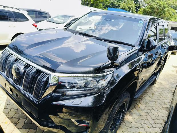 Toyota Land Cruiser Prado 2.7 2018 Black