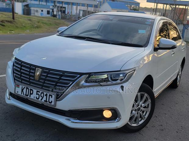 Toyota Premio 2017 Red