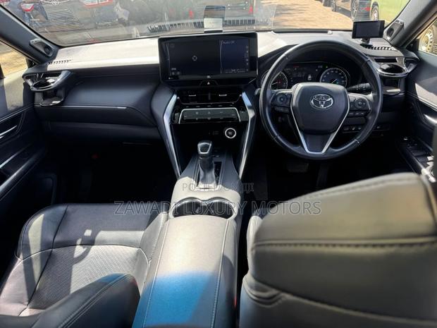 Toyota Harrier 2.0 2020 Matt Black