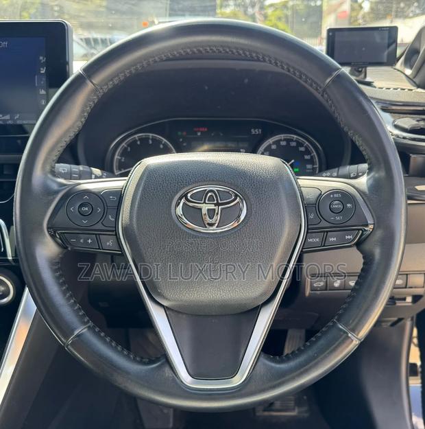 Toyota Harrier 2.0 2020 Matt Black
