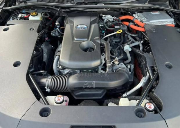 Toyota Crown 2019 Black