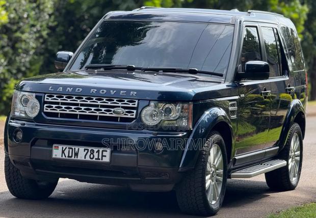 Land Rover Discovery 2013 Matt Black