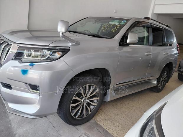 Toyota Land Cruiser Prado 2019 Silver