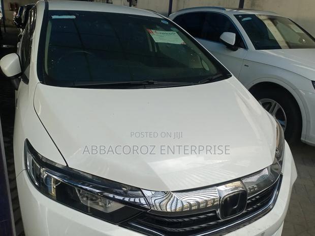 Honda Shuttle 1.5 Hybrid 2WD 2017 White