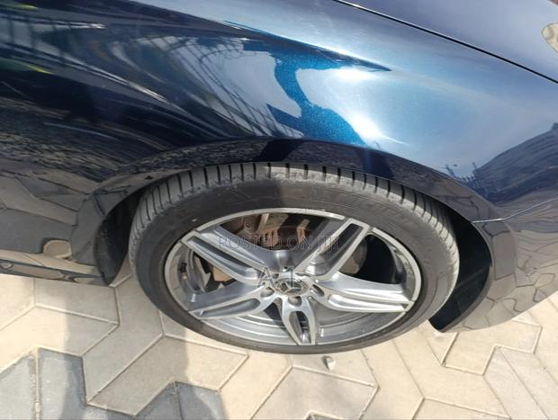 Mercedes-Benz E200 2018 Blue