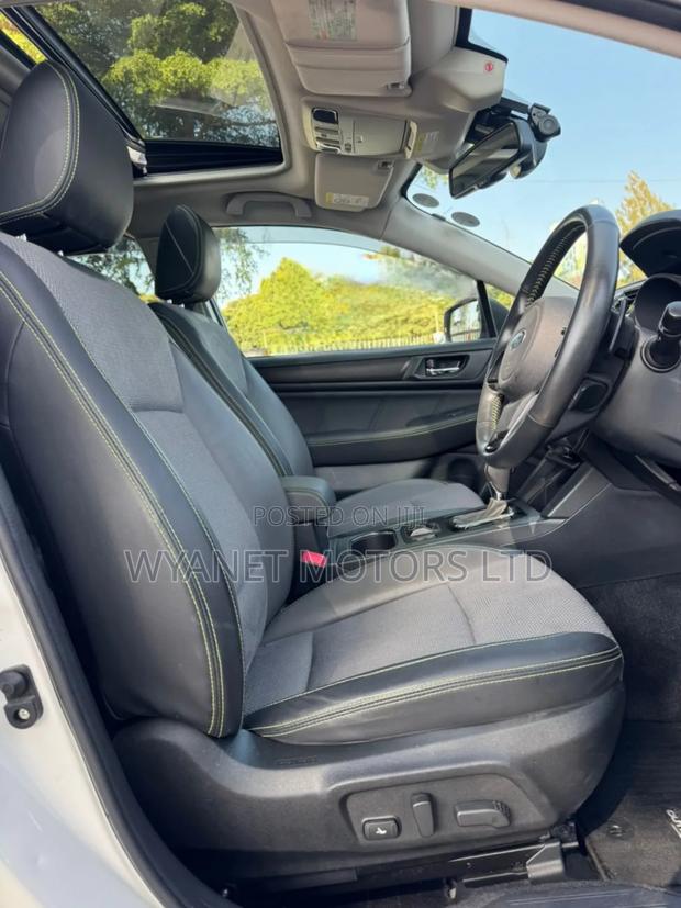 Subaru Outback Premium AWD 2020 White