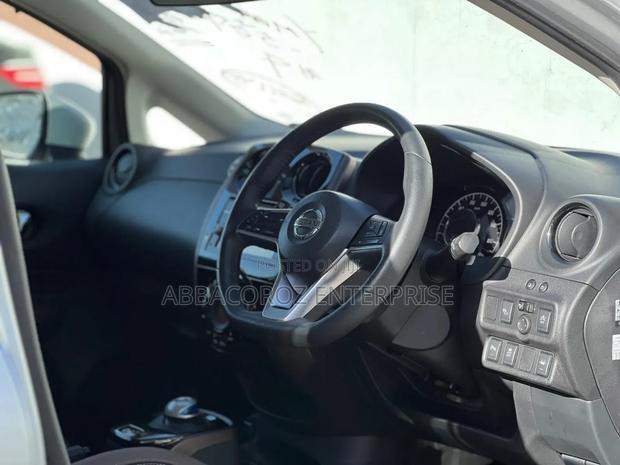 Nissan Note 1.2 Hybrid 2019 Silver