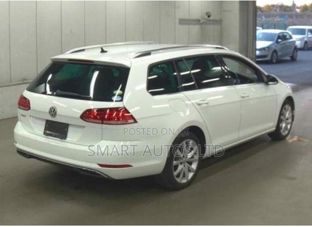 Volkswagen Golf 2019 Pearl