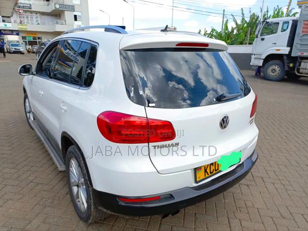 Volkswagen Tiguan 2012 White