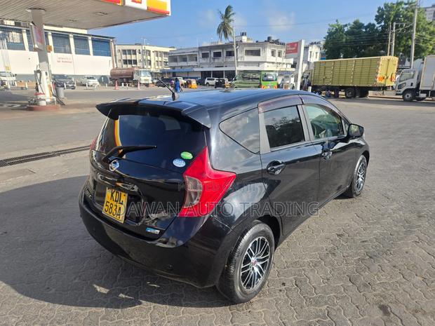 Nissan Note 2016 Black