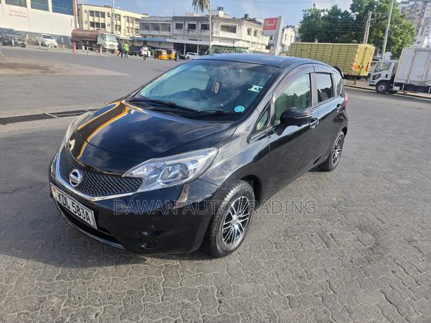 Nissan Note 2016 Black