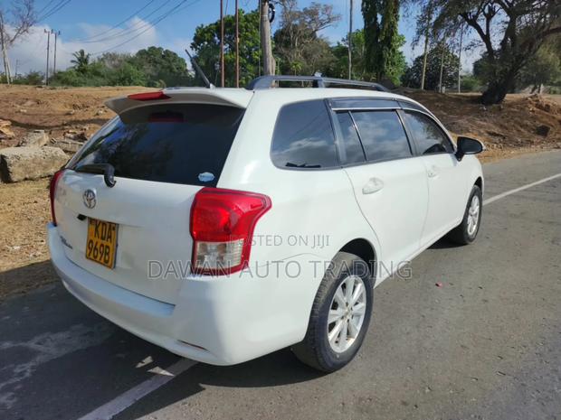 Toyota Corolla Fielder 1.5 Petrol FWD 2014 Black