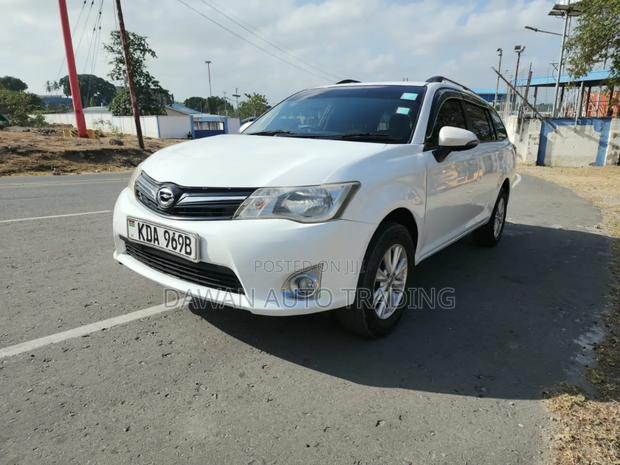 Toyota Corolla Fielder 1.5 Petrol FWD 2014 Black