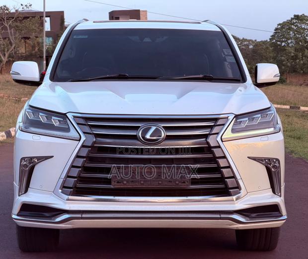 Lexus LX 2017 White