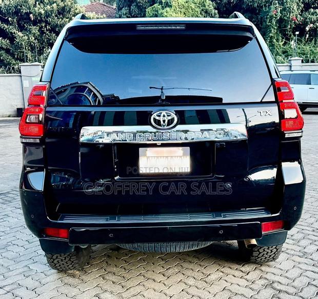 Toyota Land Cruiser Prado 2.8 2020 Black