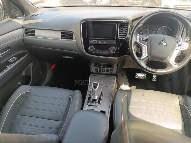 Mitsubishi Outlander 2019 Black