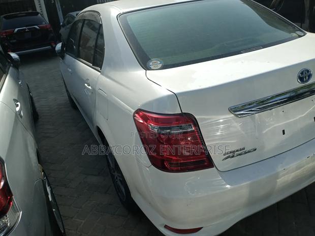 Toyota Axio 2018 White