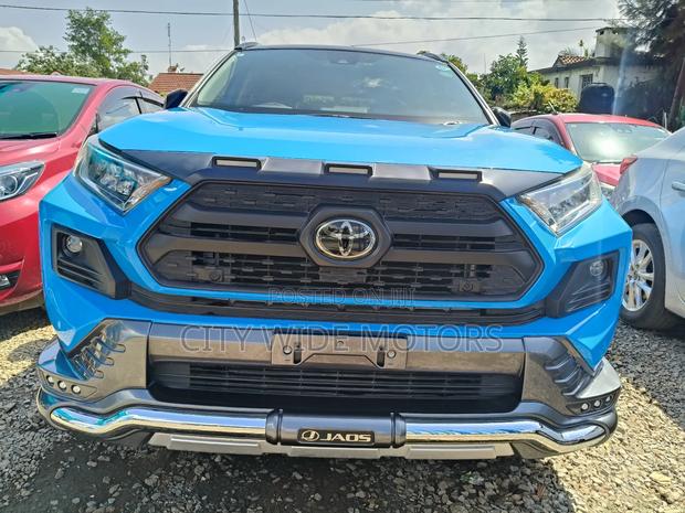 Toyota RAV4 Adventure 2019 Blue