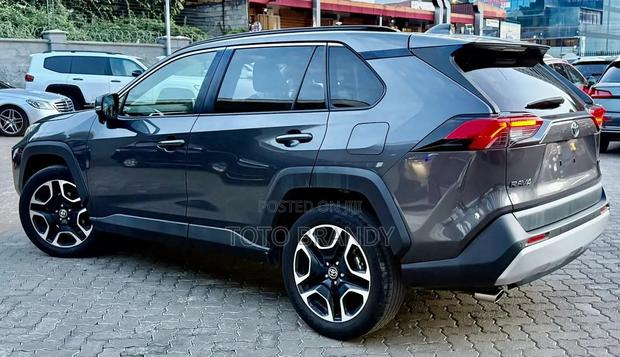 Toyota RAV4 Adventure 2019 Gray
