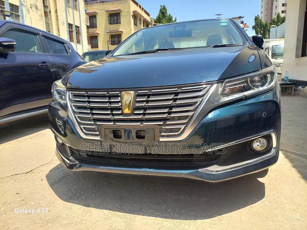 Toyota Premio 1.5 FWD 2019 Blue