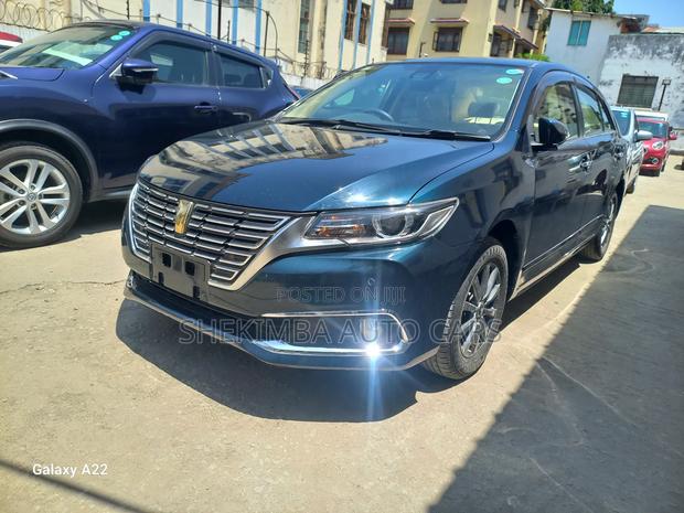 Toyota Premio 1.5 FWD 2019 Blue