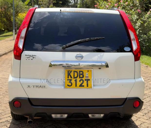 Nissan X-Trail 2013 White