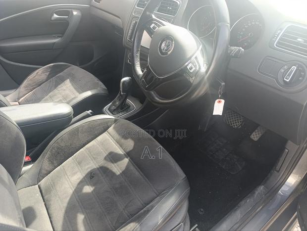 Volkswagen Polo 2018 Gray
